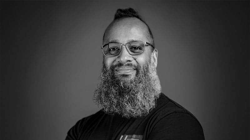 Джеймс Стоун